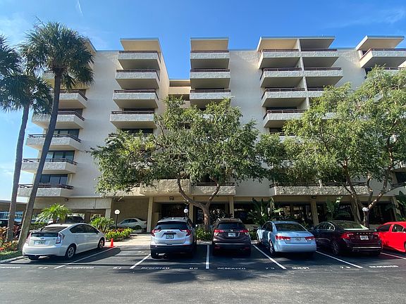 2nd image of 5700 Mariner St APT 303