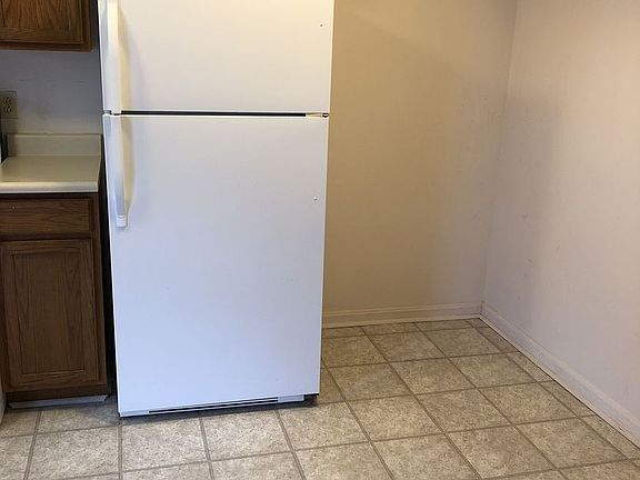 3rd image of 1112 Richmond Green Dr APT 4