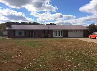6788 Graham Station Rd, Letart, WV 25253