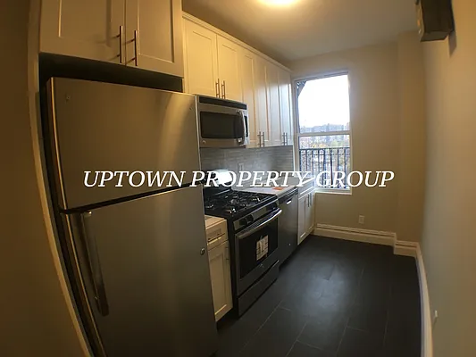 Rented by Uptown Property Group | media 18
