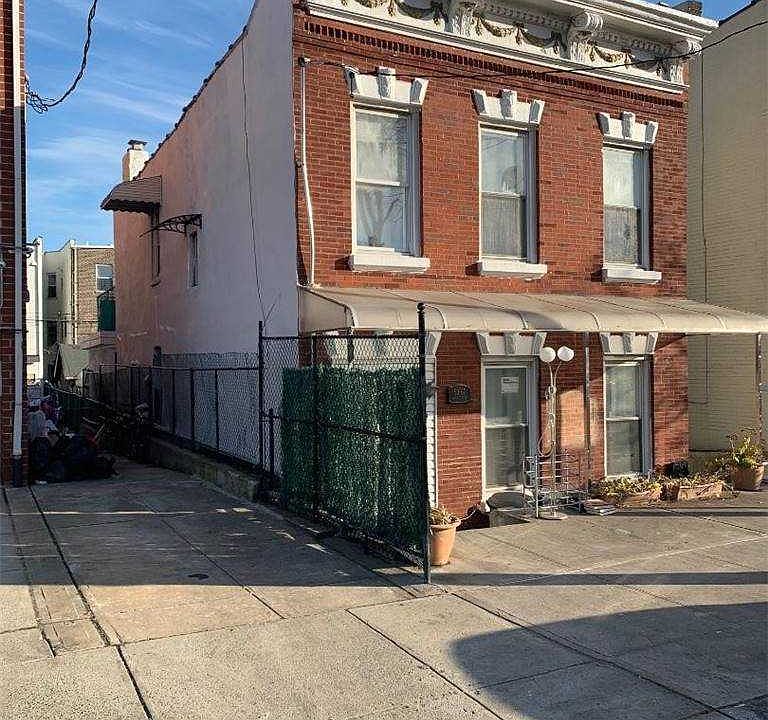 1st image of 5067 43rd St