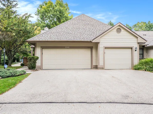 2141 Deer Hollow Dr SE, Grand Rapids, MI 49508