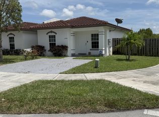 12340 SW 214th Ter, Miami, FL 33177