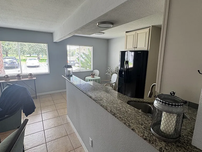 4402 Shadow Crest Pl #D — Photo 3