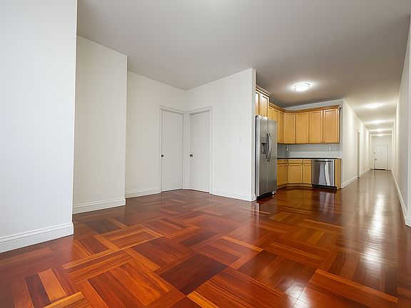 5th image of 611 W 137th St #1B