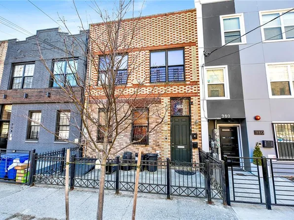 982 Dumont Ave, Brooklyn, NY 11208