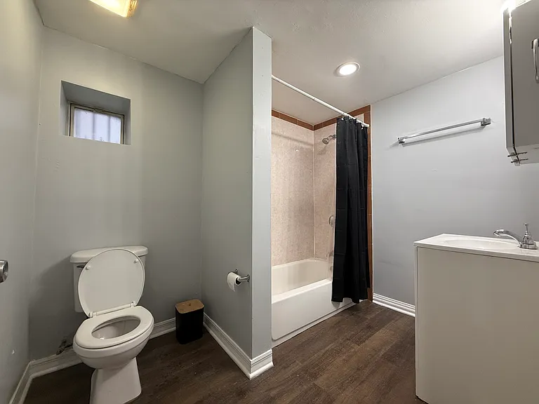 1236 S Christiana Ave #G — Photo 6