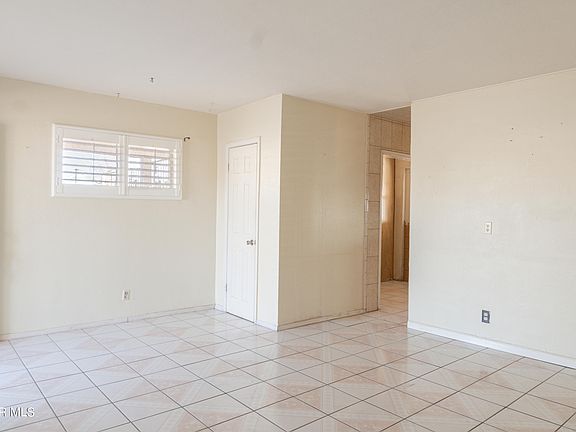 5th image of 7424 Mojave Dr