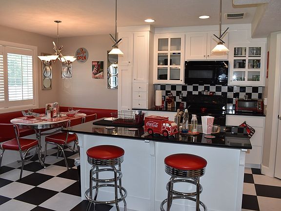 5th image of 3634 Potomac Way