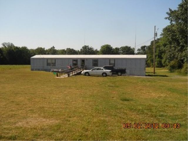 1st image of 225 Community Dr