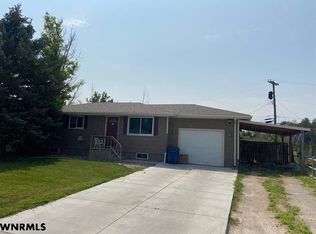2 Canyon Dr, Gering, NE 69341