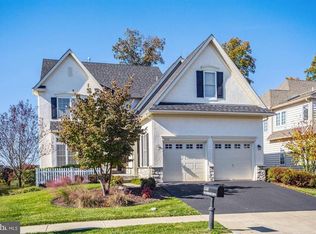 330 Waynebrook Dr, Chester Springs, PA 19425