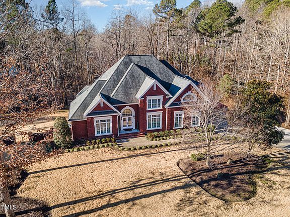 4th image of 58 Alecia Ct
