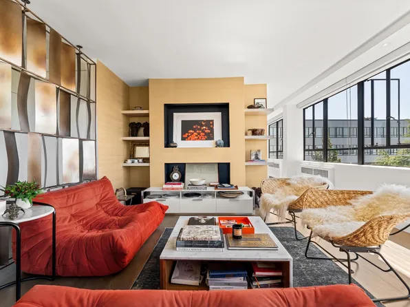1445 Marpole Ave #724, Vancouver, BC V6H 1S5