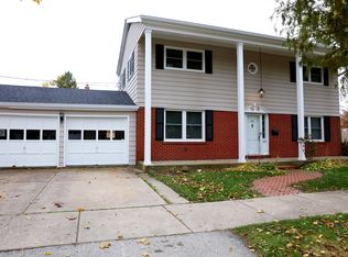 316 W McKinley Ave, Elmhurst, IL 60126