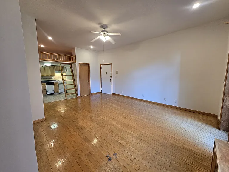 304 W 76th St #4C — Photo 3