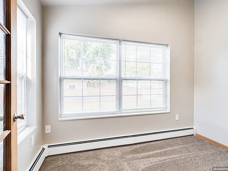 Lincoln Ridge — Photo 12