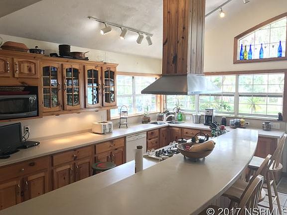 4th image of 2678 Sunset Dr
