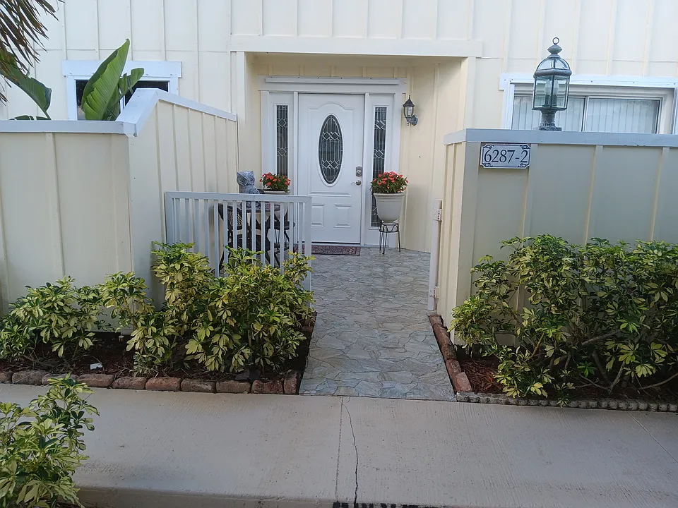 6287 Riverwalk Ln #2