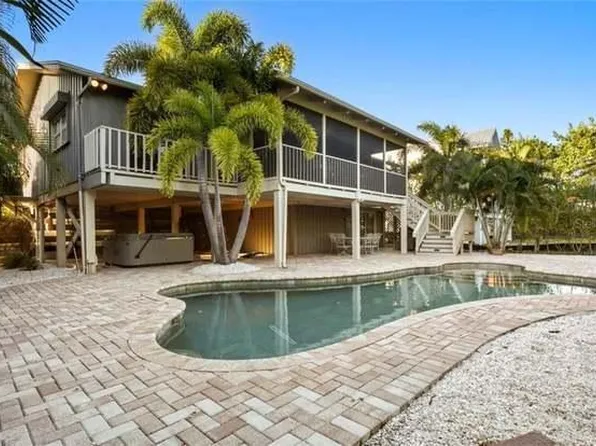 586 Lyons Ln, Longboat Key, FL 34228