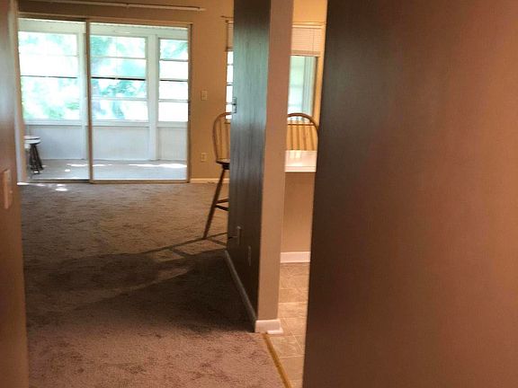 4th image of 572 B Bahia Cir #205
