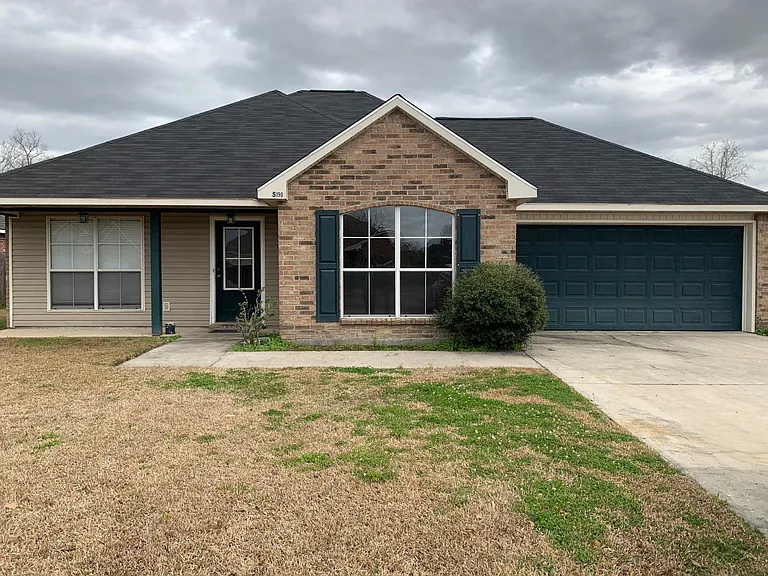 5190 Hemingway Dr — Photo 1