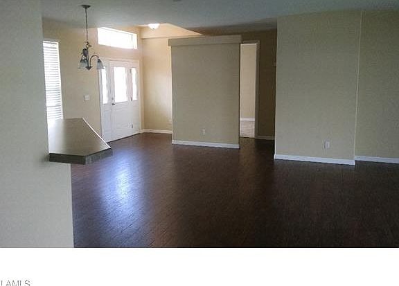 4th image of 304 Harry Ave N