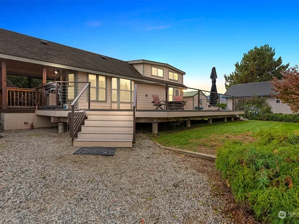 304 Pineview Drive, Orondo, WA 98843