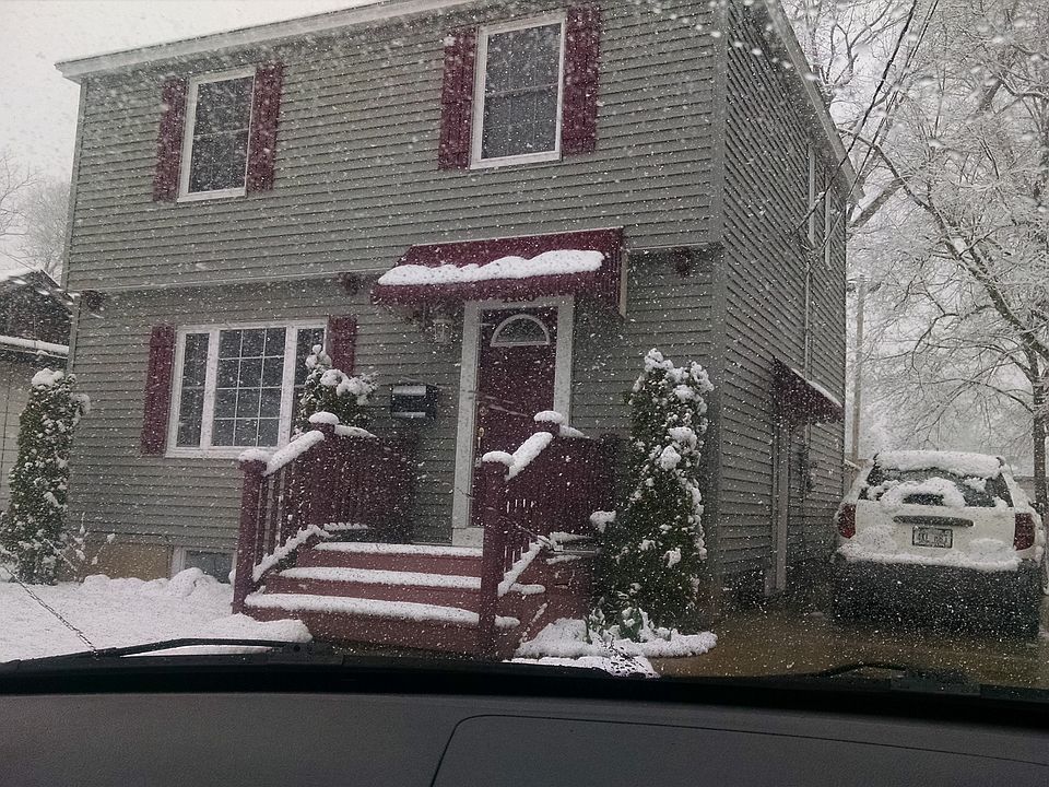 1st image of 1133 Merritt St SE