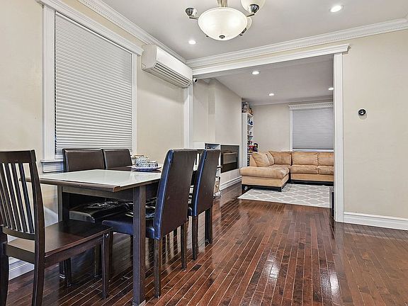4th image of 8033 209th St