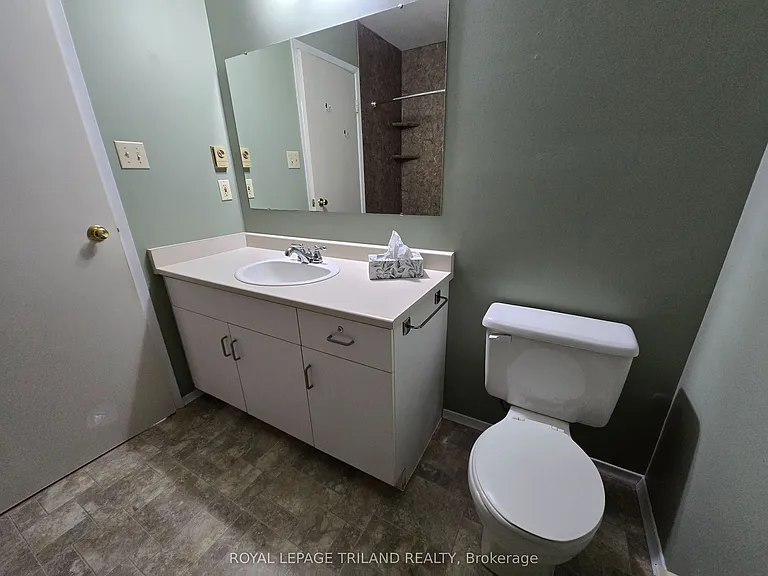 91 Alexandria Ave #202 — Photo 15