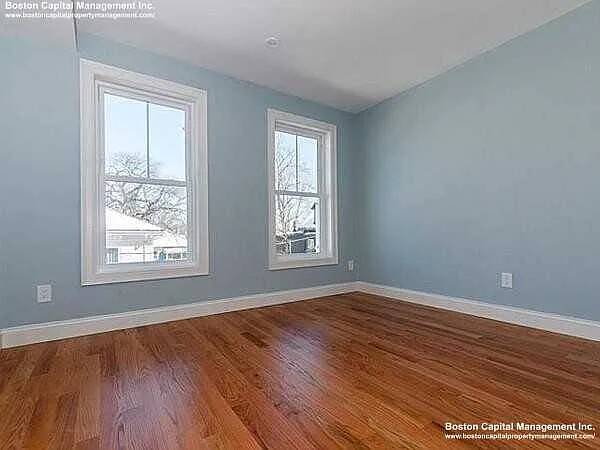 Rockview St — Photo 12