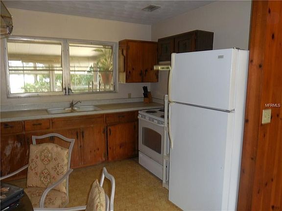 3rd image of 43535 Bass Lake Ln
