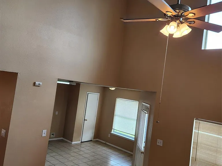 7346 Cypress Prairie Dr — Photo 25