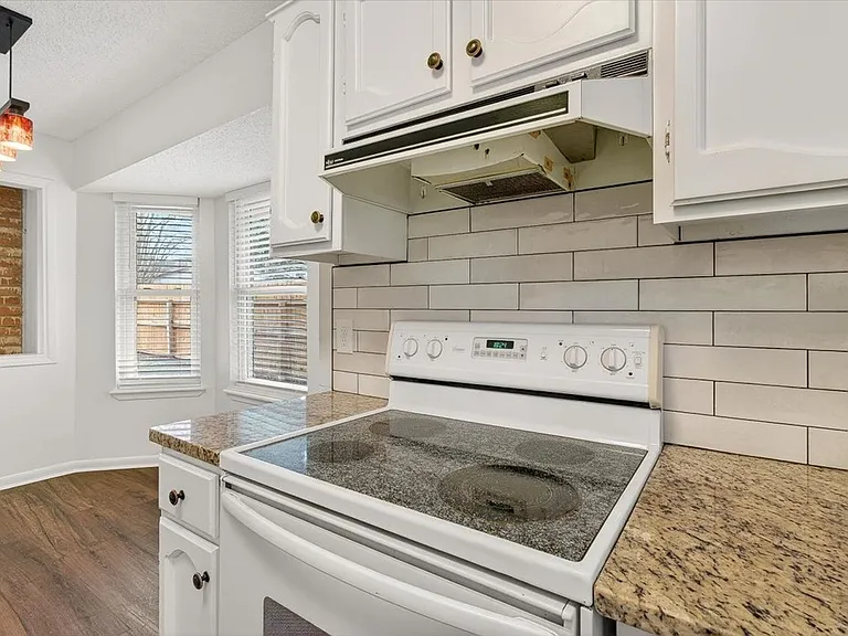 4026 Northwood Dr — Photo 11