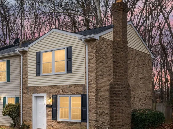 728 Denton Cir, Fredericksburg, VA 22401