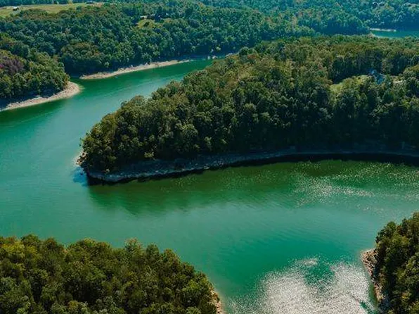 93 Lorel Ln, Jamestown, KY 42629