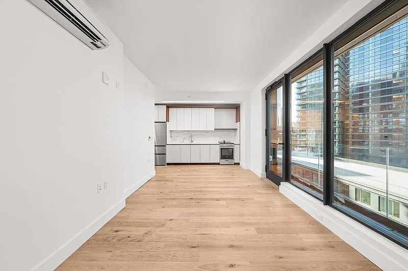 570 Fulton St #14K