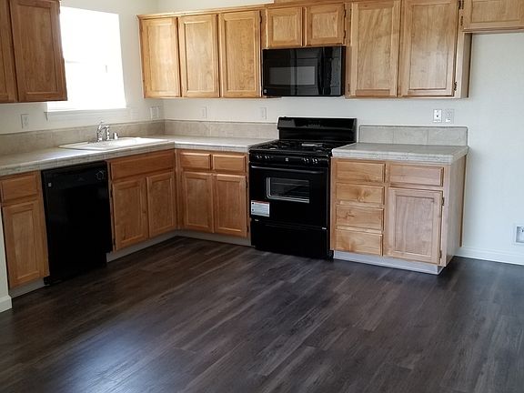 5th image of 4228 E Burrel Dr