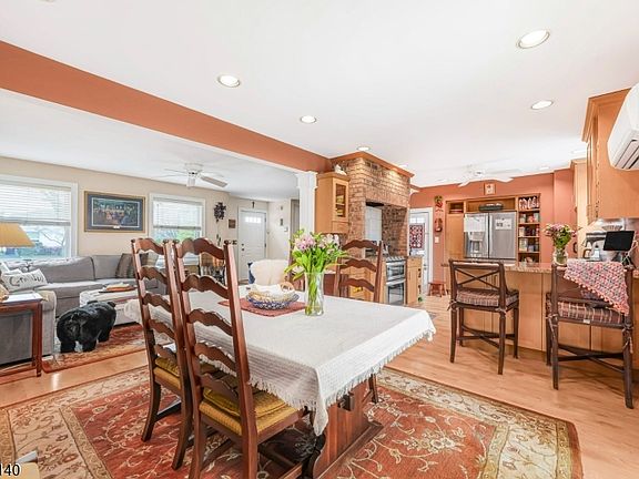 5th image of 125 Rutgers Pl