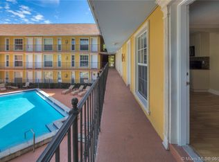 3245 Virginia St APT 31, Miami, FL 33133