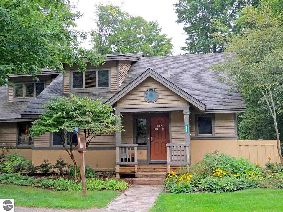 1st image of 7401 Mountainside Dr