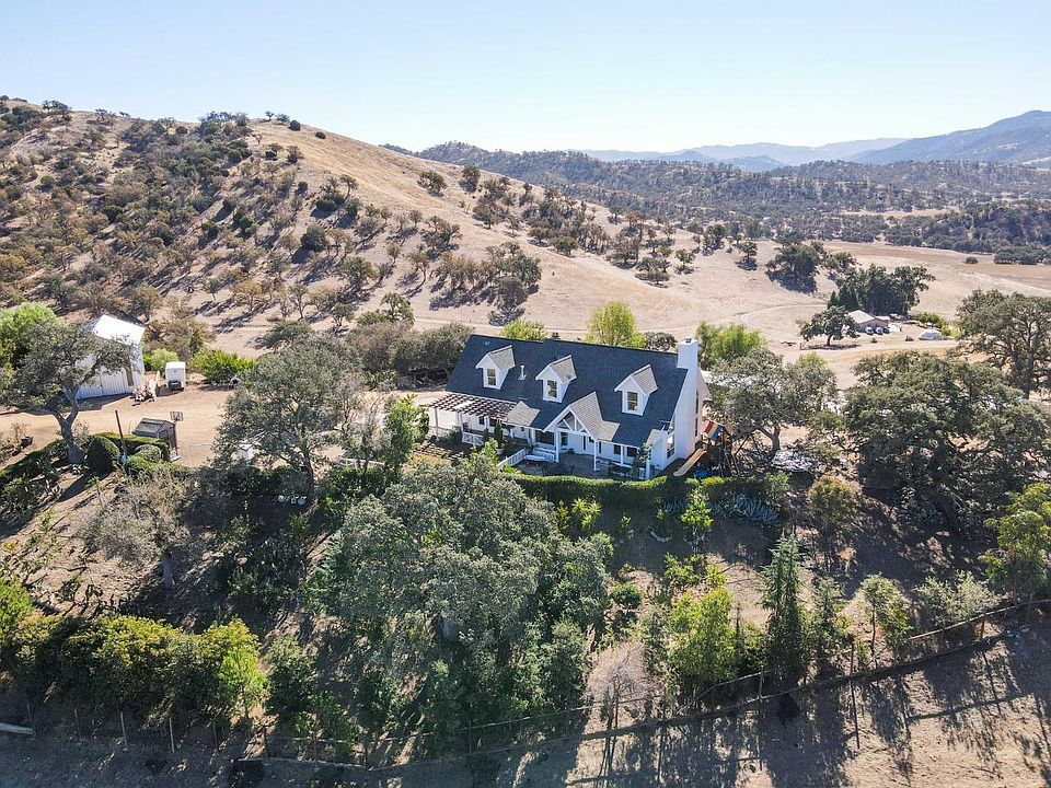1st image of 20392 Panoche Rd