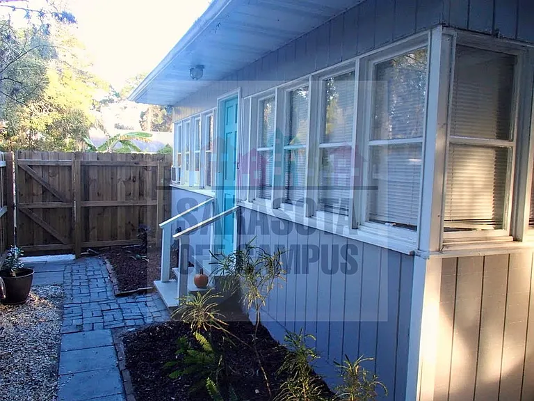 4026 Royal Palm Ave — Photo 48