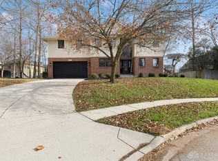 318 Shady Tree Ct, Clayton, OH 45315
