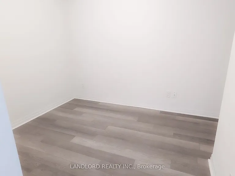 2015 Sheppard Ave E #2501 — Photo 10