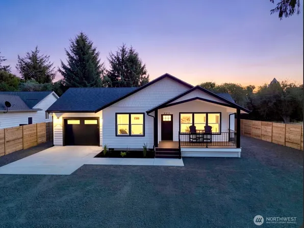 821 Shark Court SW, Ocean Shores, WA 98569