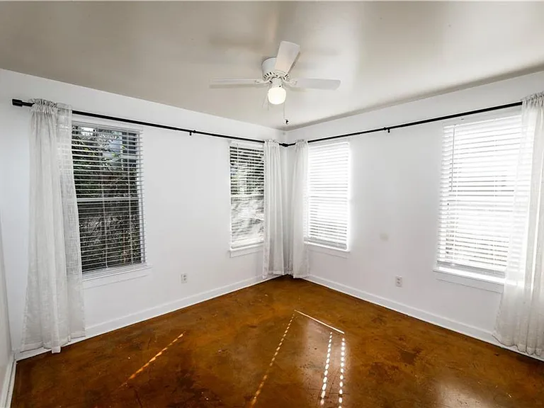 1305 Lorrain St #D — Photo 14