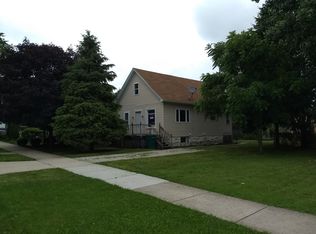 1016 Nicholson St, Joliet, IL 60435