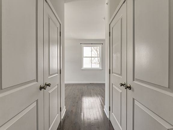 3rd image of 4417 Manayunk Ave